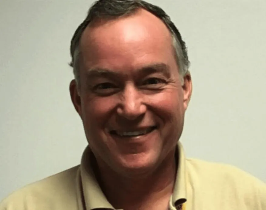 headshot of Tom Hoffman